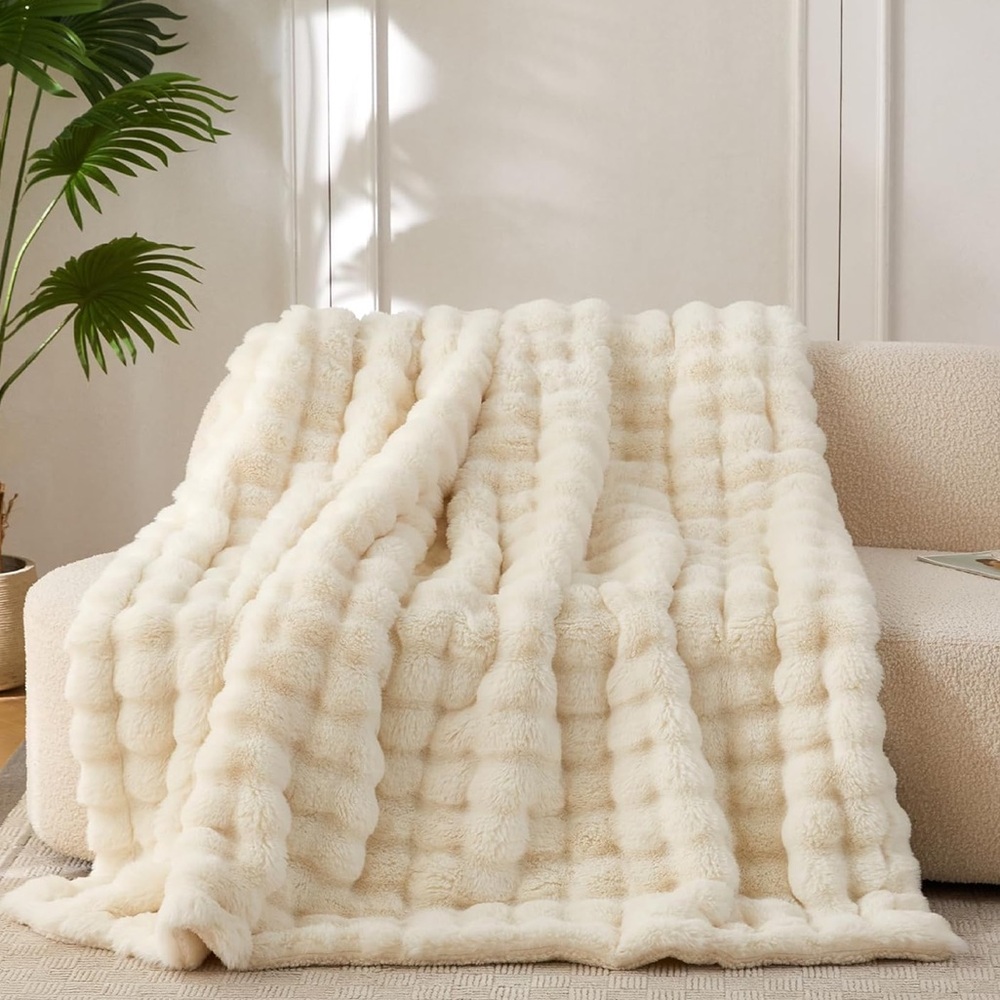 🆕 NEW Luxury Faux Rabbit Fur Blanket Throw in solid ivory off white